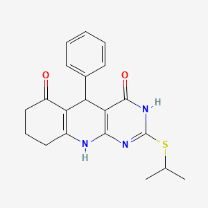 molecular formula C20H21N3O2S B6432630 5-phenyl-2-(propan-2-ylsulfanyl)-3H,4H,5H,6H,7H,8H,9H,10H-pyrimido[4,5-b]quinoline-4,6-dione CAS No. 7062-24-0
