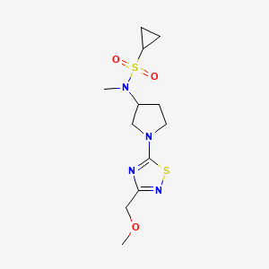 molecular formula C12H20N4O3S2 B6435624 N-{1-[3-(methoxymethyl)-1,2,4-thiadiazol-5-yl]pyrrolidin-3-yl}-N-methylcyclopropanesulfonamide CAS No. 2549010-26-4