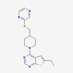 molecular formula C18H21N5OS B6436433 2-[(1-{6-ethylthieno[2,3-d]pyrimidin-4-yl}piperidin-4-yl)methoxy]pyrazine CAS No. 2549000-33-9