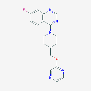 molecular formula C18H18FN5O B6436649 7-fluoro-4-{4-[(pyrazin-2-yloxy)methyl]piperidin-1-yl}quinazoline CAS No. 2548983-82-8