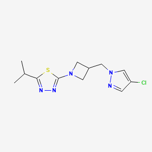 2-{3-[(4-chloro-1H-pyrazol-1-yl)methyl]azetidin-1-yl}-5-(propan-2-yl)-1,3,4-thiadiazole