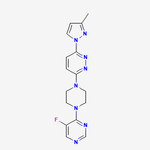 molecular formula C16H17FN8 B6439001 3-[4-(5-fluoropyrimidin-4-yl)piperazin-1-yl]-6-(3-methyl-1H-pyrazol-1-yl)pyridazine CAS No. 2549014-36-8