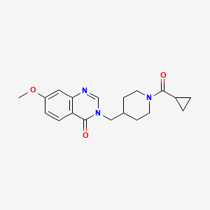 3-[(1-cyclopropanecarbonylpiperidin-4-yl)methyl]-7-methoxy-3,4-dihydroquinazolin-4-one