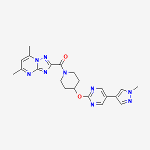 molecular formula C21H23N9O2 B6441172 2-[(1-{5,7-dimethyl-[1,2,4]triazolo[1,5-a]pyrimidine-2-carbonyl}piperidin-4-yl)oxy]-5-(1-methyl-1H-pyrazol-4-yl)pyrimidine CAS No. 2548988-30-1