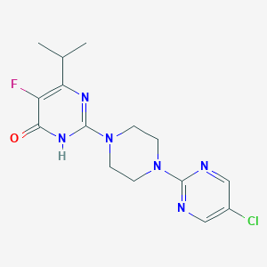 molecular formula C15H18ClFN6O B6441455 2-[4-(5-chloropyrimidin-2-yl)piperazin-1-yl]-5-fluoro-6-(propan-2-yl)-3,4-dihydropyrimidin-4-one CAS No. 2549014-97-1