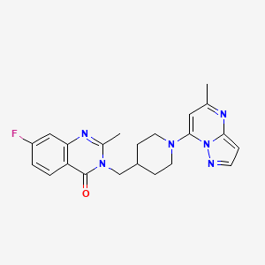 molecular formula C22H23FN6O B6447614 7-fluoro-2-methyl-3-[(1-{5-methylpyrazolo[1,5-a]pyrimidin-7-yl}piperidin-4-yl)methyl]-3,4-dihydroquinazolin-4-one CAS No. 2548978-90-9