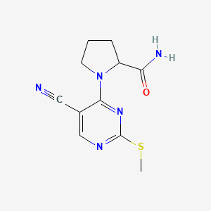 molecular formula C11H13N5OS B6447944 1-[5-cyano-2-(methylsulfanyl)pyrimidin-4-yl]pyrrolidine-2-carboxamide CAS No. 2548979-54-8