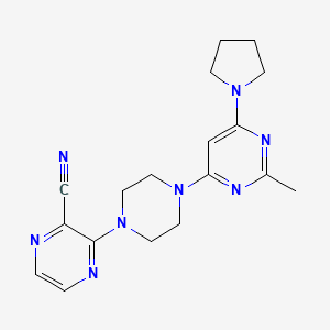 molecular formula C18H22N8 B6448498 3-{4-[2-methyl-6-(pyrrolidin-1-yl)pyrimidin-4-yl]piperazin-1-yl}pyrazine-2-carbonitrile CAS No. 2549001-79-6