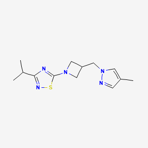 5-{3-[(4-methyl-1H-pyrazol-1-yl)methyl]azetidin-1-yl}-3-(propan-2-yl)-1,2,4-thiadiazole