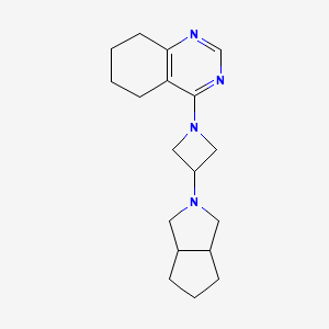 B6448791 4-(3-{octahydrocyclopenta[c]pyrrol-2-yl}azetidin-1-yl)-5,6,7,8-tetrahydroquinazoline CAS No. 2549032-31-5