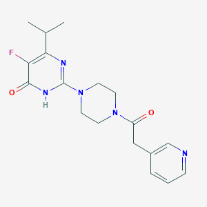 molecular formula C18H22FN5O2 B6449177 5-fluoro-6-(propan-2-yl)-2-{4-[2-(pyridin-3-yl)acetyl]piperazin-1-yl}-3,4-dihydropyrimidin-4-one CAS No. 2549041-00-9