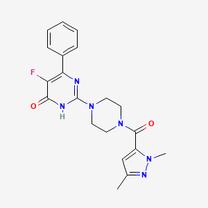 molecular formula C20H21FN6O2 B6450141 2-[4-(1,3-dimethyl-1H-pyrazole-5-carbonyl)piperazin-1-yl]-5-fluoro-6-phenyl-3,4-dihydropyrimidin-4-one CAS No. 2549062-74-8