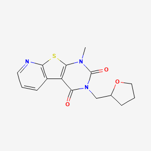molecular formula C15H15N3O3S B6451427 6-methyl-4-[(oxolan-2-yl)methyl]-8-thia-4,6,10-triazatricyclo[7.4.0.0^{2,7}]trideca-1(13),2(7),9,11-tetraene-3,5-dione CAS No. 2640955-05-9