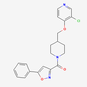 molecular formula C21H20ClN3O3 B6452361 3-chloro-4-{[1-(5-phenyl-1,2-oxazole-3-carbonyl)piperidin-4-yl]methoxy}pyridine CAS No. 2640819-67-4