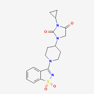 molecular formula C18H20N4O4S B6452708 3-[4-(3-cyclopropyl-2,4-dioxoimidazolidin-1-yl)piperidin-1-yl]-1lambda6,2-benzothiazole-1,1-dione CAS No. 2548993-17-3