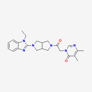 molecular formula C23H28N6O2 B6455045 3-{2-[5-(1-ethyl-1H-1,3-benzodiazol-2-yl)-octahydropyrrolo[3,4-c]pyrrol-2-yl]-2-oxoethyl}-5,6-dimethyl-3,4-dihydropyrimidin-4-one CAS No. 2549009-23-4