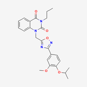 molecular formula C24H26N4O5 B6456456 1-({3-[3-methoxy-4-(propan-2-yloxy)phenyl]-1,2,4-oxadiazol-5-yl}methyl)-3-propyl-1,2,3,4-tetrahydroquinazoline-2,4-dione CAS No. 2549051-45-6