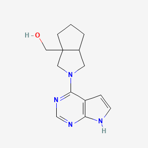 molecular formula C14H18N4O B6456835 (2-{7H-pyrrolo[2,3-d]pyrimidin-4-yl}-octahydrocyclopenta[c]pyrrol-3a-yl)methanol CAS No. 2549030-23-9