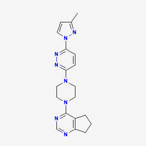 molecular formula C19H22N8 B6458959 3-(4-{5H,6H,7H-cyclopenta[d]pyrimidin-4-yl}piperazin-1-yl)-6-(3-methyl-1H-pyrazol-1-yl)pyridazine CAS No. 2548981-51-5
