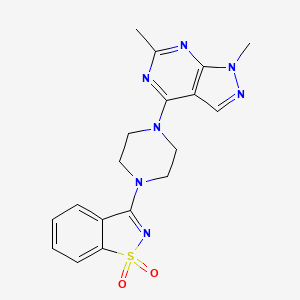 molecular formula C18H19N7O2S B6459733 3-(4-{1,6-dimethyl-1H-pyrazolo[3,4-d]pyrimidin-4-yl}piperazin-1-yl)-1lambda6,2-benzothiazole-1,1-dione CAS No. 2549016-79-5