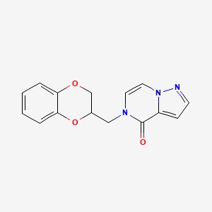 molecular formula C15H13N3O3 B6462613 5-[(2,3-dihydro-1,4-benzodioxin-2-yl)methyl]-4H,5H-pyrazolo[1,5-a]pyrazin-4-one CAS No. 2325528-54-7