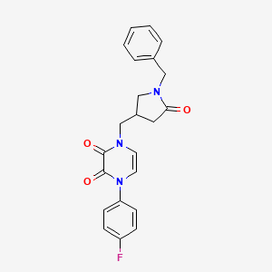 molecular formula C22H20FN3O3 B6463061 1-[(1-benzyl-5-oxopyrrolidin-3-yl)methyl]-4-(4-fluorophenyl)-1,2,3,4-tetrahydropyrazine-2,3-dione CAS No. 2549056-24-6