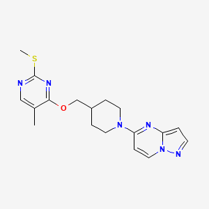 5-methyl-2-(methylsulfanyl)-4-[(1-{pyrazolo[1,5-a]pyrimidin-5-yl}piperidin-4-yl)methoxy]pyrimidine