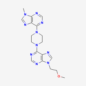 molecular formula C18H22N10O B6468912 6-{4-[9-(2-methoxyethyl)-9H-purin-6-yl]piperazin-1-yl}-9-methyl-9H-purine CAS No. 2640945-16-8