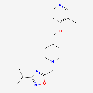 3-methyl-4-[(1-{[3-(propan-2-yl)-1,2,4-oxadiazol-5-yl]methyl}piperidin-4-yl)methoxy]pyridine