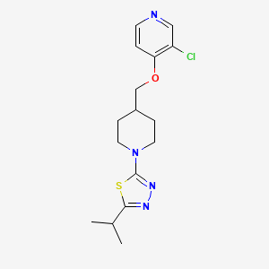 molecular formula C16H21ClN4OS B6471705 3-chloro-4-({1-[5-(propan-2-yl)-1,3,4-thiadiazol-2-yl]piperidin-4-yl}methoxy)pyridine CAS No. 2640962-49-6