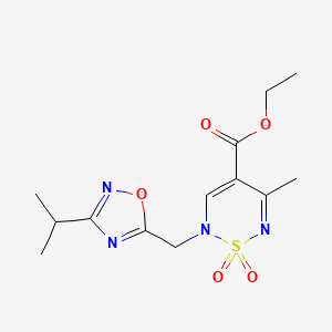 molecular formula C13H18N4O5S B6472651 ethyl 5-methyl-1,1-dioxo-2-{[3-(propan-2-yl)-1,2,4-oxadiazol-5-yl]methyl}-2H-1lambda6,2,6-thiadiazine-4-carboxylate CAS No. 2640975-29-5