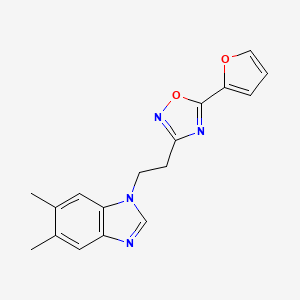 molecular formula C17H16N4O2 B6491148 1-{2-[5-(furan-2-yl)-1,2,4-oxadiazol-3-yl]ethyl}-5,6-dimethyl-1H-1,3-benzodiazole CAS No. 923107-23-7
