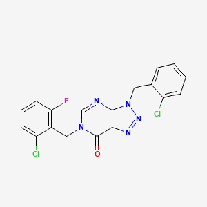 molecular formula C18H12Cl2FN5O B6491633 6-[(2-chloro-6-fluorophenyl)methyl]-3-[(2-chlorophenyl)methyl]-3H,6H,7H-[1,2,3]triazolo[4,5-d]pyrimidin-7-one CAS No. 1326888-58-7