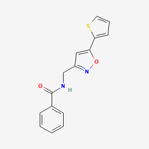 molecular formula C15H12N2O2S B6497679 N-{[5-(thiophen-2-yl)-1,2-oxazol-3-yl]methyl}benzamide CAS No. 946263-08-7