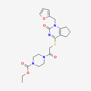 ethyl 4-[2-({1-[(furan-2-yl)methyl]-2-oxo-1H,2H,5H,6H,7H-cyclopenta[d]pyrimidin-4-yl}sulfanyl)acetyl]piperazine-1-carboxylate