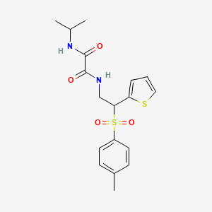 molecular formula C18H22N2O4S2 B6520562 N'-[2-(4-methylbenzenesulfonyl)-2-(thiophen-2-yl)ethyl]-N-(propan-2-yl)ethanediamide CAS No. 896315-95-0