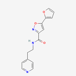 molecular formula C15H13N3O3 B6526006 5-(furan-2-yl)-N-[2-(pyridin-4-yl)ethyl]-1,2-oxazole-3-carboxamide CAS No. 921182-17-4