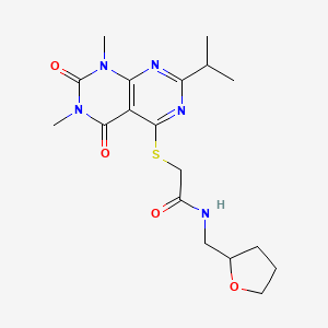molecular formula C18H25N5O4S B6526985 2-{[6,8-dimethyl-5,7-dioxo-2-(propan-2-yl)-5H,6H,7H,8H-[1,3]diazino[4,5-d]pyrimidin-4-yl]sulfanyl}-N-[(oxolan-2-yl)methyl]acetamide CAS No. 863002-74-8