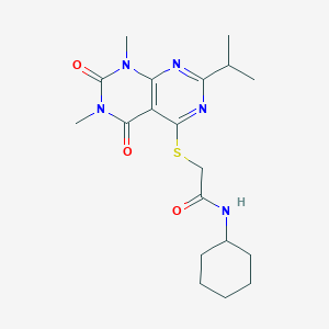 molecular formula C19H27N5O3S B6527033 N-cyclohexyl-2-{[6,8-dimethyl-5,7-dioxo-2-(propan-2-yl)-5H,6H,7H,8H-[1,3]diazino[4,5-d]pyrimidin-4-yl]sulfanyl}acetamide CAS No. 892480-93-2
