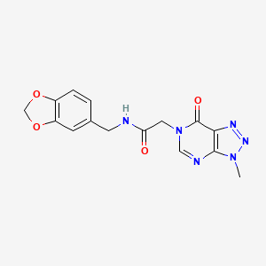 molecular formula C15H14N6O4 B6529541 N-[(2H-1,3-benzodioxol-5-yl)methyl]-2-{3-methyl-7-oxo-3H,6H,7H-[1,2,3]triazolo[4,5-d]pyrimidin-6-yl}acetamide CAS No. 946306-76-9