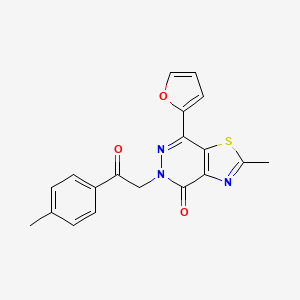molecular formula C19H15N3O3S B6532474 7-(furan-2-yl)-2-methyl-5-[2-(4-methylphenyl)-2-oxoethyl]-4H,5H-[1,3]thiazolo[4,5-d]pyridazin-4-one CAS No. 946240-60-4