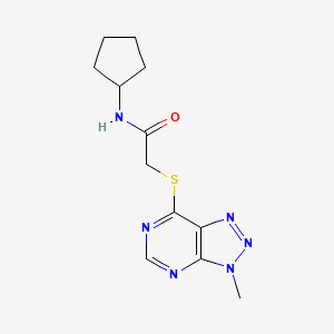 molecular formula C12H16N6OS B6533497 N-cyclopentyl-2-({3-methyl-3H-[1,2,3]triazolo[4,5-d]pyrimidin-7-yl}sulfanyl)acetamide CAS No. 1060202-66-5
