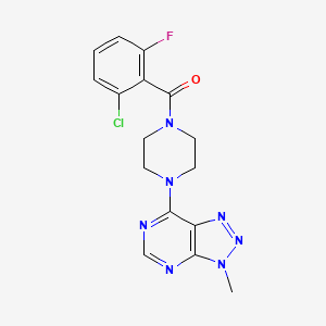 molecular formula C16H15ClFN7O B6533732 1-(2-chloro-6-fluorobenzoyl)-4-{3-methyl-3H-[1,2,3]triazolo[4,5-d]pyrimidin-7-yl}piperazine CAS No. 1058232-28-2