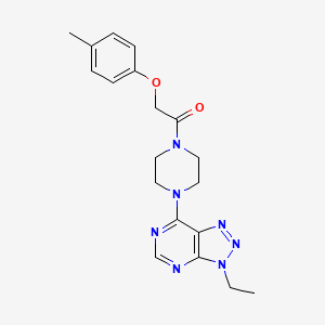 molecular formula C19H23N7O2 B6533975 1-(4-{3-ethyl-3H-[1,2,3]triazolo[4,5-d]pyrimidin-7-yl}piperazin-1-yl)-2-(4-methylphenoxy)ethan-1-one CAS No. 1058386-52-9