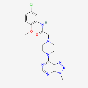 N-(5-chloro-2-methoxyphenyl)-2-(4-{3-methyl-3H-[1,2,3]triazolo[4,5-d]pyrimidin-7-yl}piperazin-1-yl)acetamide