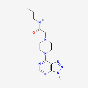 2-(4-{3-methyl-3H-[1,2,3]triazolo[4,5-d]pyrimidin-7-yl}piperazin-1-yl)-N-propylacetamide