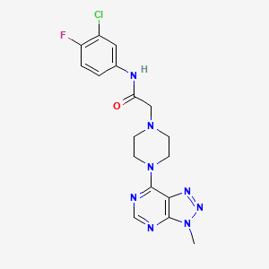 N-(3-chloro-4-fluorophenyl)-2-(4-{3-methyl-3H-[1,2,3]triazolo[4,5-d]pyrimidin-7-yl}piperazin-1-yl)acetamide