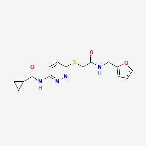 molecular formula C15H16N4O3S B6537608 N-{6-[({[(furan-2-yl)methyl]carbamoyl}methyl)sulfanyl]pyridazin-3-yl}cyclopropanecarboxamide CAS No. 1021228-11-4