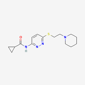 molecular formula C15H22N4OS B6537732 N-(6-{[2-(piperidin-1-yl)ethyl]sulfanyl}pyridazin-3-yl)cyclopropanecarboxamide CAS No. 1021213-64-8