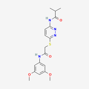 molecular formula C18H22N4O4S B6538021 N-[6-({[(3,5-dimethoxyphenyl)carbamoyl]methyl}sulfanyl)pyridazin-3-yl]-2-methylpropanamide CAS No. 1021256-04-1